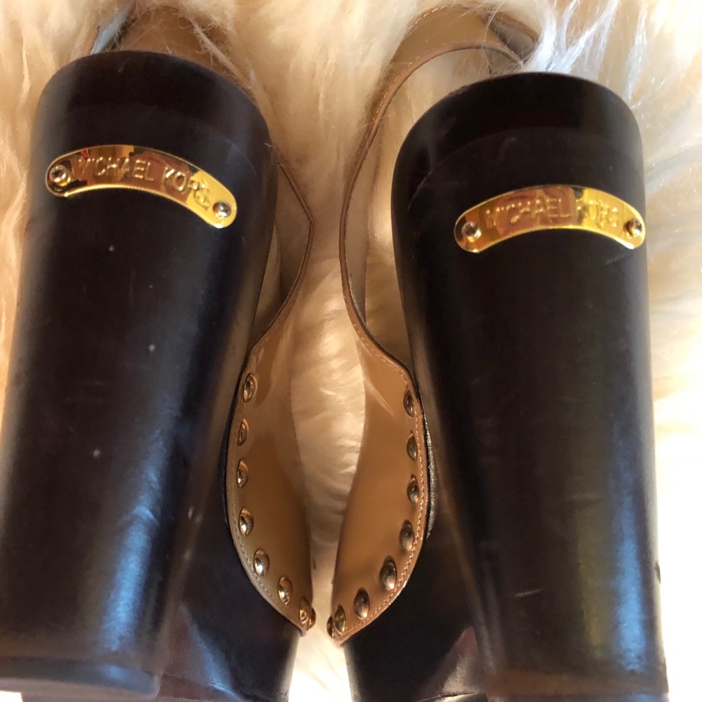 Shoes - Picture 3 of 6